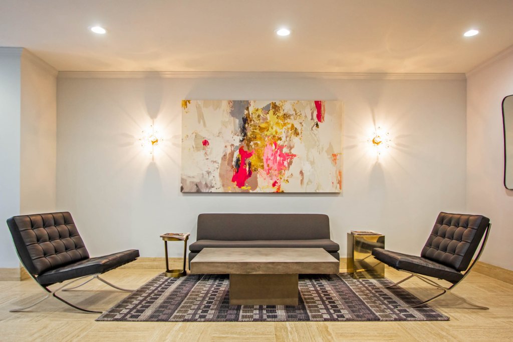 dc apts the savoy modern lobby